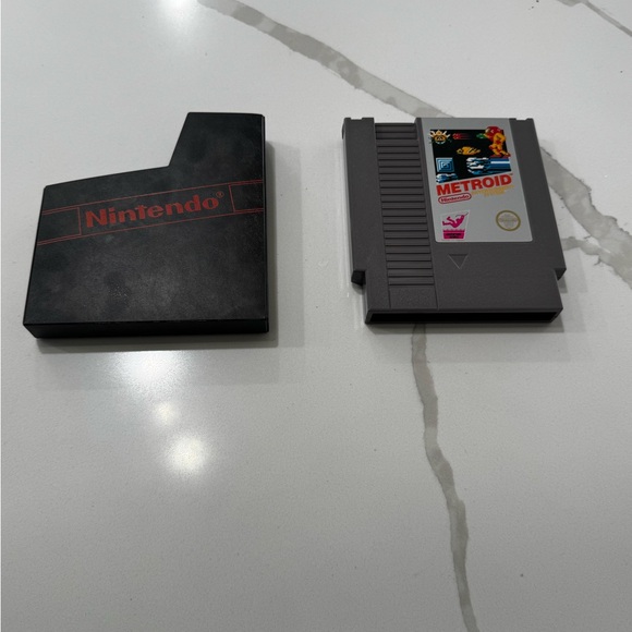 Metroid Nintendo NES  Cartridge, Box & No Manual Tested & Working - Picture 3 of 3